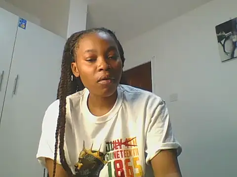 Snapshot of _Becky002 chatting on 05/20/26, 03:09 Becky002 online show from 05/20/26, 03:09