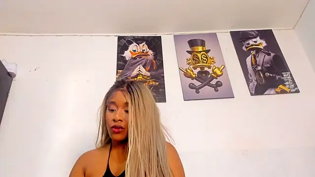 Snapshot of kriixtybrown chatting on 01/07/25, 11:56 kriixtybrown online show from 01/07/25, 11:56