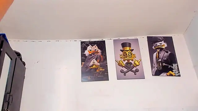 Snapshot of kriixtybrown chatting on 02/06/25, 10:43 kriixtybrown online show from 02/06/25, 10:43