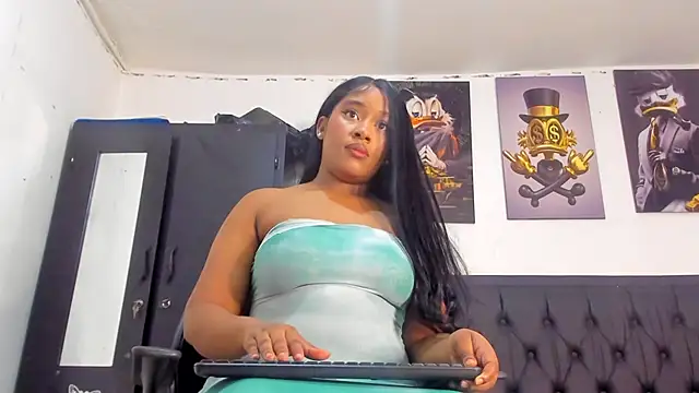 Snapshot of kriixtybrown chatting on 02/12/25, 06:09 kriixtybrown online show from 02/12/25, 06:09