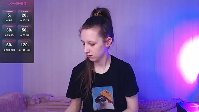 ur kitty   online show from 12/17/25, 09:03