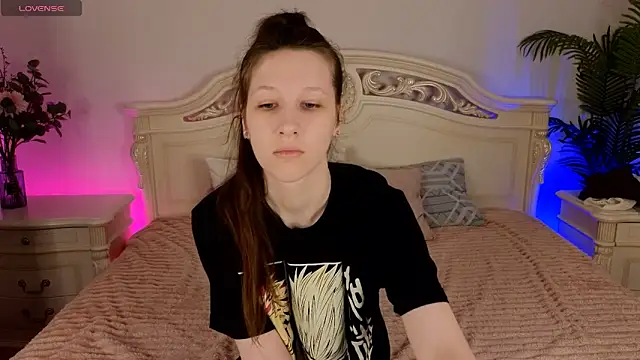 ur kitty   online show from 10/01/25, 11:14