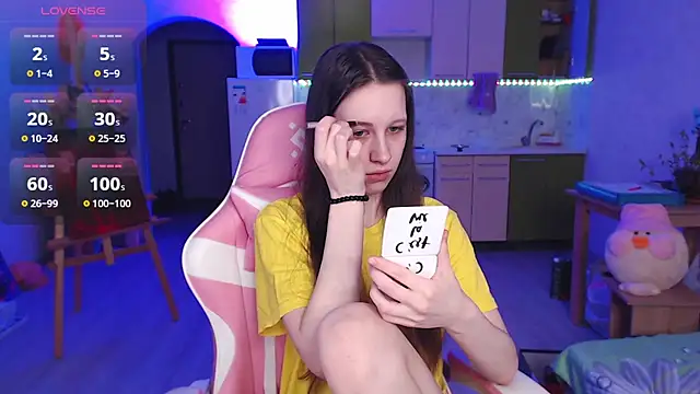 ur kitty   online show from 04/11/26, 01:04