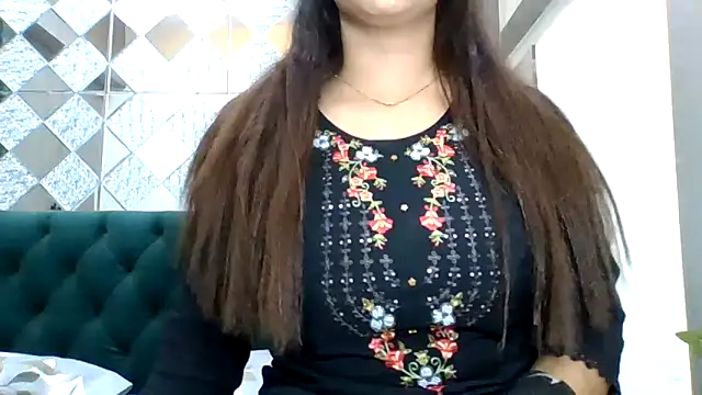 sparkling queen online show from 11/23/25, 01:21