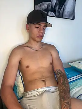 santiago sosa24 online show from 05/20/26, 03:42