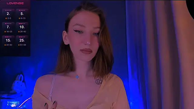 ellaamber online show from 11/30/25, 10:43