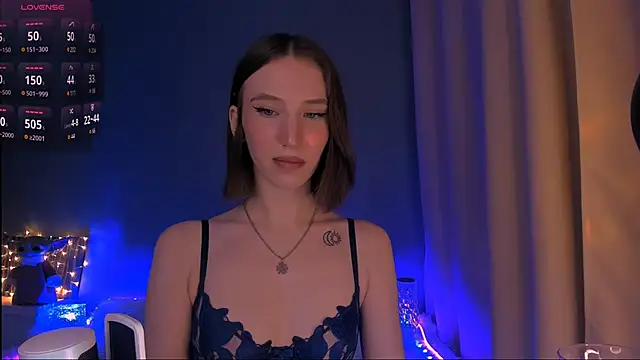 Snapshot of ellaamber chatting on 01/27/25, 05:36 ellaamber online show from 01/27/25, 05:36