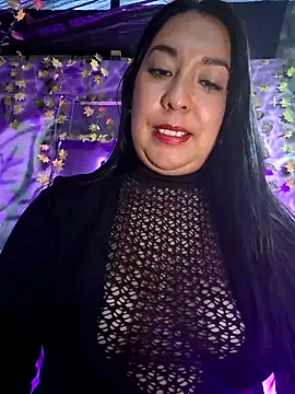 Snapshot of Bella_keny chatting on 03/17/25, 11:02 Bella keny online show from 03/17/25, 11:02