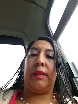 Snapshot of Bella_keny chatting on 02/13/25, 02:31 Bella keny online show from 02/13/25, 02:31