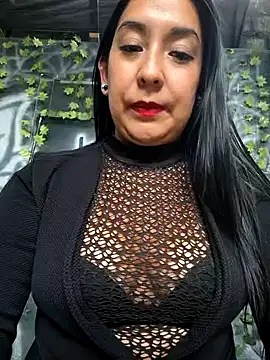 Snapshot of Bella_keny chatting on 03/17/25, 07:58 Bella keny online show from 03/17/25, 07:58