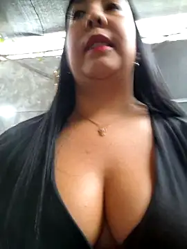 Bella keny online show from 10/24/25, 05:56