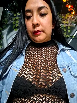 Snapshot of Bella_keny chatting on 09/15/25, 07:36 Bella keny online show from 09/15/25, 07:36