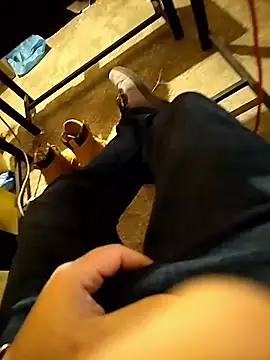 A man in public online show from 01/09/26, 12:34