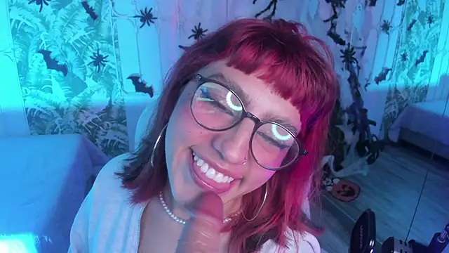 cute hollywood online show from 11/06/25, 09:41