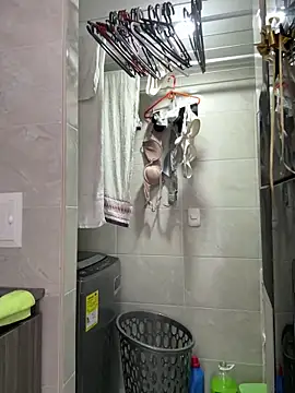 dakota le online show from 04/04/26, 03:29