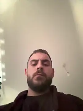 Snapshot of Antreas22 chatting on 03/04/26, 04:53 Antreas22 online show from 03/04/26, 04:53