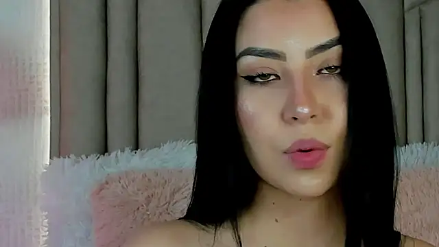 AudreyElla online show from 12/21/25, 10:10