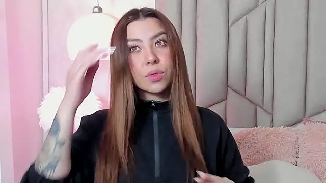 Snapshot of AudreyElla chatting on 01/26/25, 03:17 AudreyElla online show from 01/26/25, 03:17