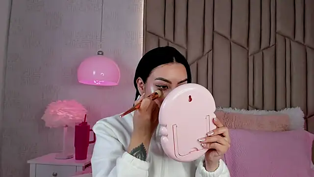 AudreyElla online show from 02/21/26, 11:51