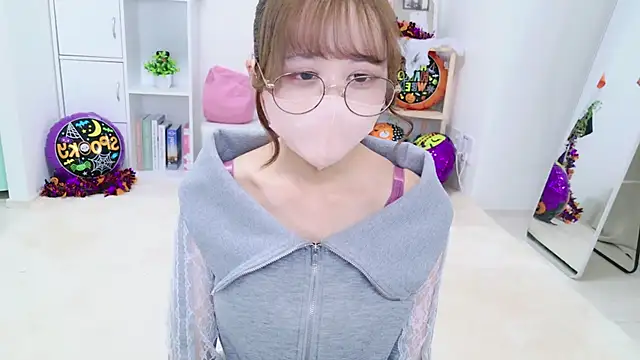 chihiro ri online show from 10/27/25, 05:03