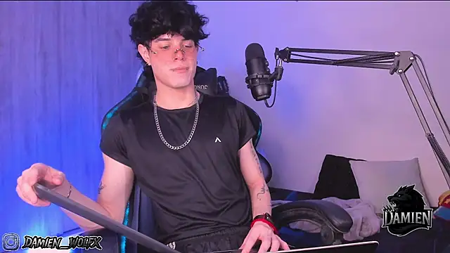 cinnamon boyxxx online show from 09/30/25, 02:06