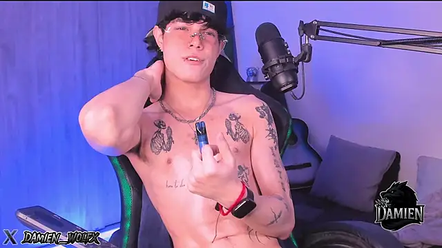 cinnamon boyxxx online show from 09/21/25, 02:39