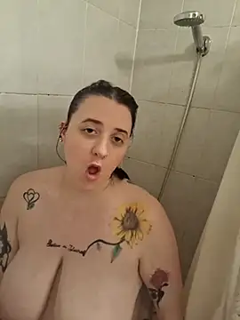 Sora eroneko online show from 11/25/25, 03:51