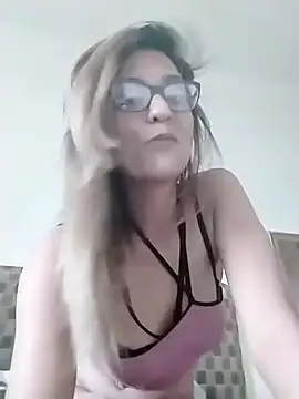 karmicQueen669 online show from 04/01/26, 04:47