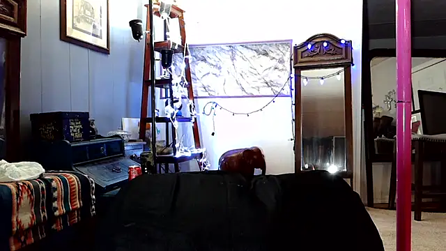 Genevieve143 online show from 11/08/25, 10:19