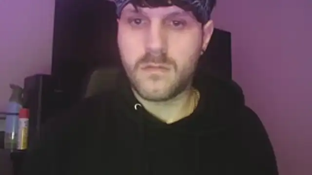 Snapshot of jonnybans chatting on 02/12/26, 08:03 jonnybans online show from 02/12/26, 08:03