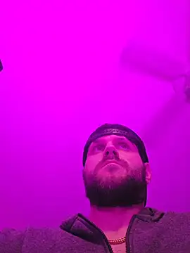 Snapshot of jonnybans chatting on 11/27/25, 03:07 jonnybans online show from 11/27/25, 03:07