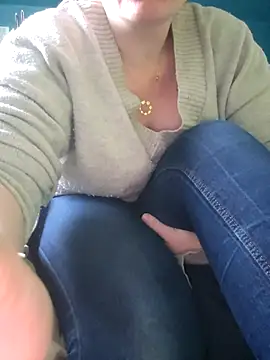 cruellaculdenfer67 online show from 02/09/26, 08:45