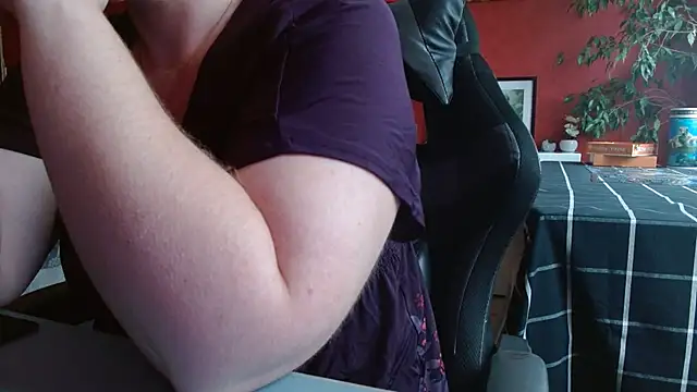 cruellaculdenfer67 online show from 11/13/25, 09:02