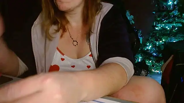 cruellaculdenfer67 online show from 12/17/25, 09:53