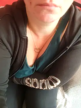 cruellaculdenfer67 online show from 10/02/25, 08:29