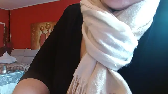 cruellaculdenfer67 online show from 11/30/25, 09:43