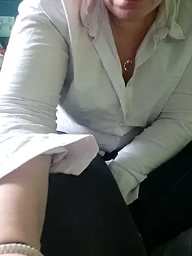 cruellaculdenfer67 online show from 02/13/26, 08:25