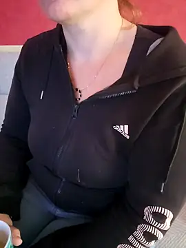 cruellaculdenfer67 online show from 10/17/25, 07:33