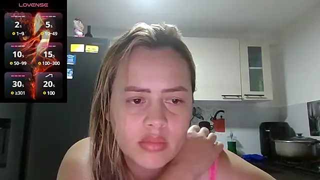 Snapshot of saramartinez1000 chatting on 02/21/25, 02:50 saramartinez1000 online show from 02/21/25, 02:50