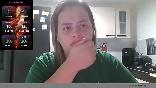 Snapshot of saramartinez1000 chatting on 11/08/25, 12:03 saramartinez1000 online show from 11/08/25, 12:03