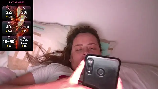 Snapshot of saramartinez1000 chatting on 09/20/25, 03:28 saramartinez1000 online show from 09/20/25, 03:28