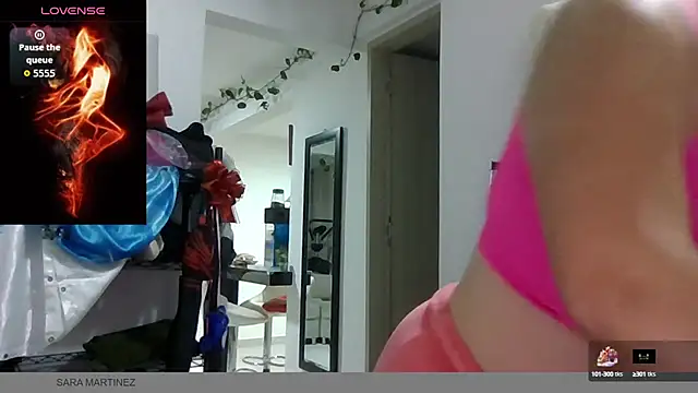 Snapshot of saramartinez1000 chatting on 10/13/25, 01:18 saramartinez1000 online show from 10/13/25, 01:18