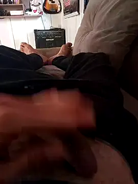 Din0071 online show from 11/12/25, 04:22