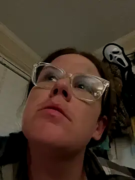 velvetta  online show from 10/03/25, 06:26