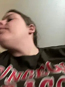 velvetta  online show from 03/18/25, 02:28