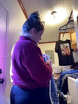 velvetta  online show from 10/25/25, 06:52