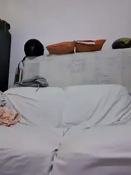 Snapshot of josehot151515 chatting on 01/04/25, 04:12 josehot151515 online show from 01/04/25, 04:12