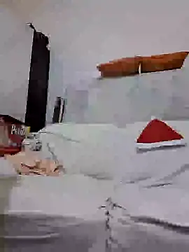 Snapshot of josehot151515 chatting on 01/05/25, 04:04 josehot151515 online show from 01/05/25, 04:04