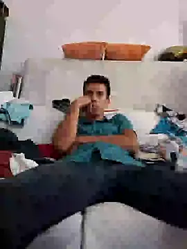 Snapshot of josehot151515 chatting on 01/08/25, 07:03 josehot151515 online show from 01/08/25, 07:03