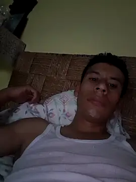 Snapshot of josehot151515 chatting on 09/12/25, 05:51 josehot151515 online show from 09/12/25, 05:51